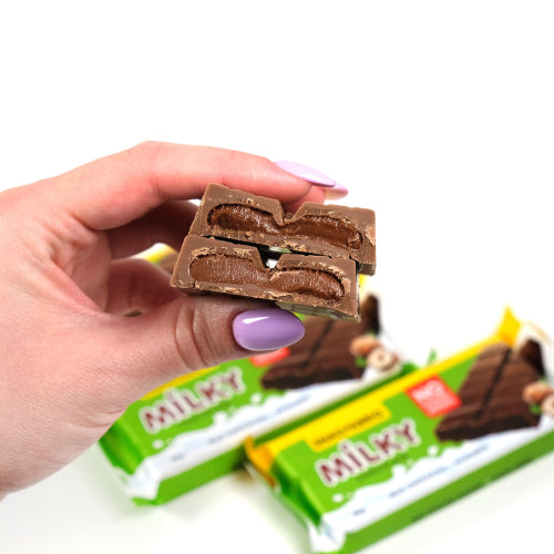 SNAQ FABRIQ - Milky Chocolate Bar Milk Chocolate + Hazelnut 55 g